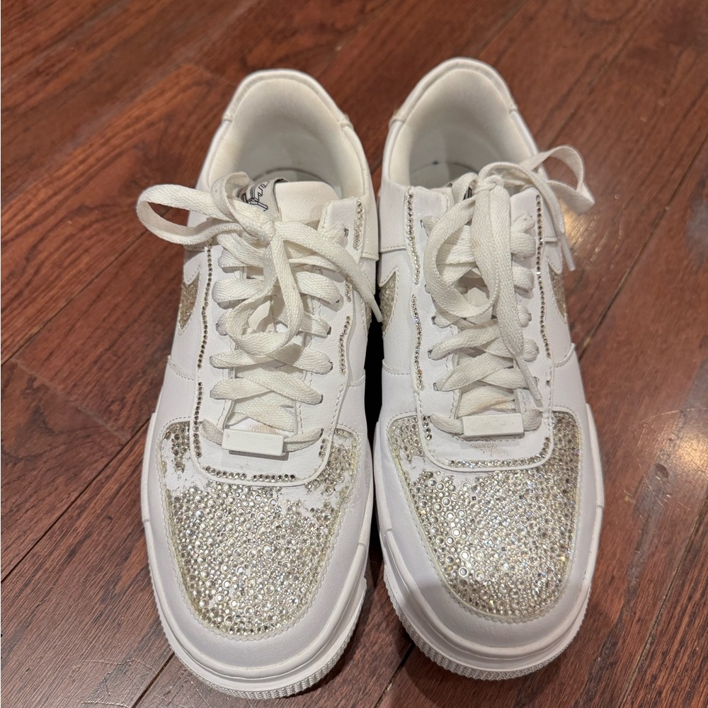 Nike Women's White and Glitter Sneakers